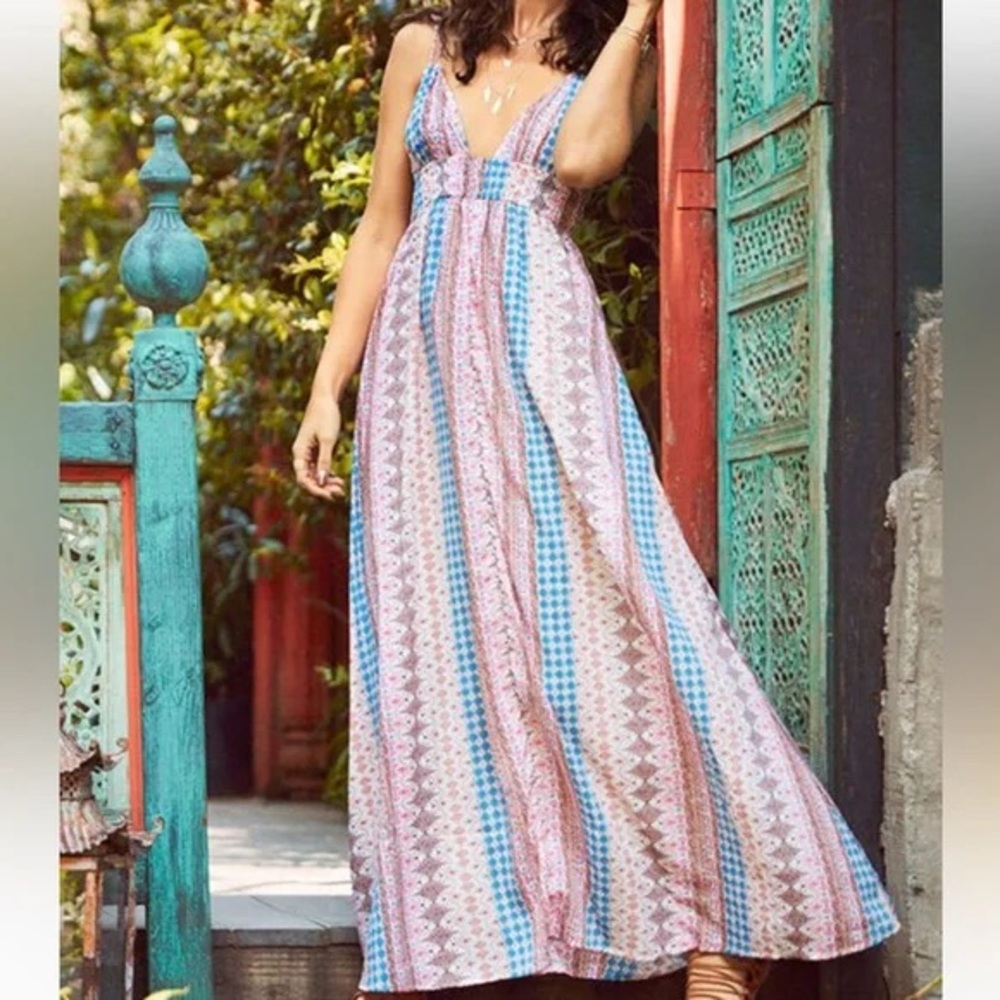 💙 Lulus Maxin’ Relaxin’ Tie-Strap Maxi Dress – Blue Multi Print 💙